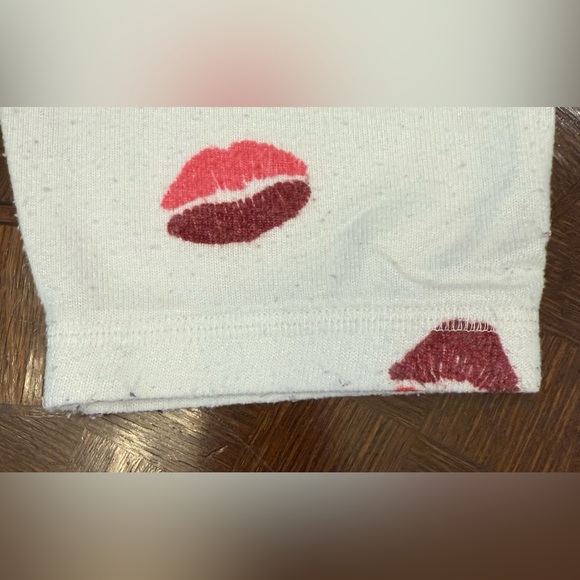 PJ Salvage White Pajama Pants with Red and Pink Lips - Picture 5 of 7